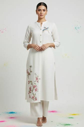 Women Floral Embroidered Regular Thread Work Kurta with Trousers