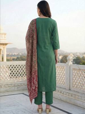 Women Ethnic Motifs Embroidered Regular Thread Work Kurta with Trousers & With Dupatta 4