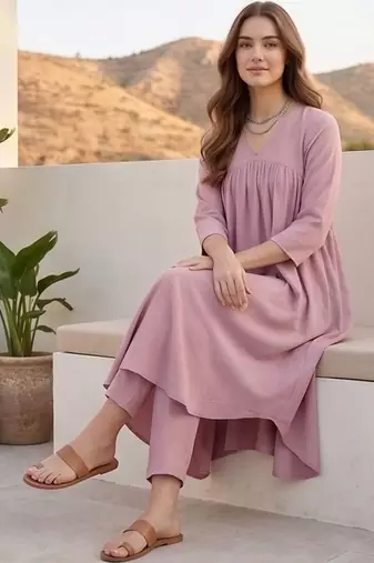 Women Regular Silk Crepe Kurta with Trousers