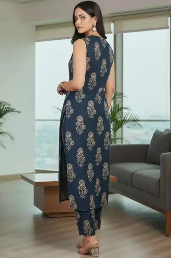 Women Ethnic Motifs Printed Regular Kurta with Trousers