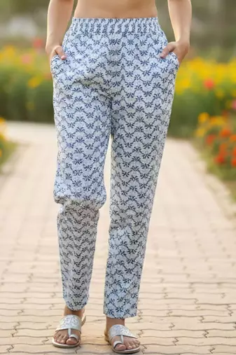 Women Floral Printed Regular Pure Cotton Kurta with Trousers & With Dupatta