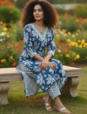 Women Floral Printed Regular  Cotton Kurta with Trousers & With Dupatta 6