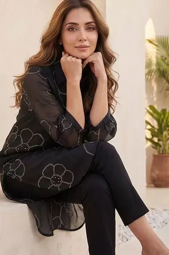 Women Floral Printed Regular Chanderi Silk Kurta with Trousers