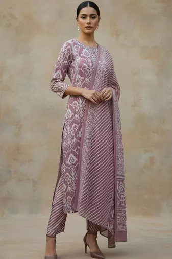 Women Floral Printed Regular Pure Cotton Kurta with Trousers & With Dupatta