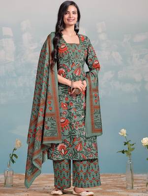 Women Floral Printed Regular Kurta with Trousers & With Dupatta 1