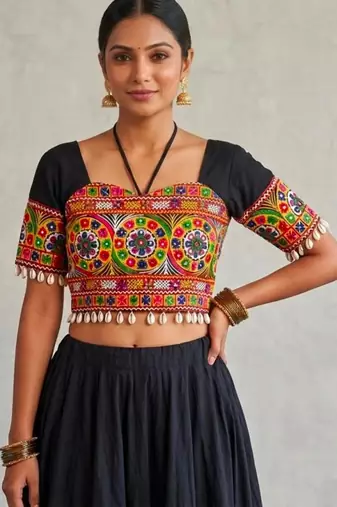 Black rayon sweetheart neck embroidered blouse | navratri garba & dandiya outfit padded