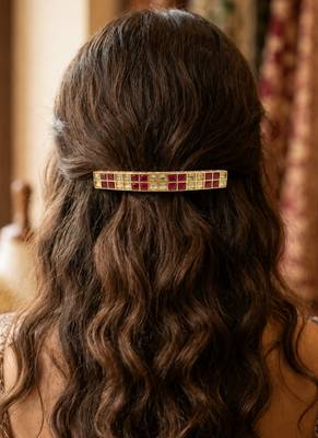 Glimmery square shape red kundan antique gold plated hair clip for women and girls 2