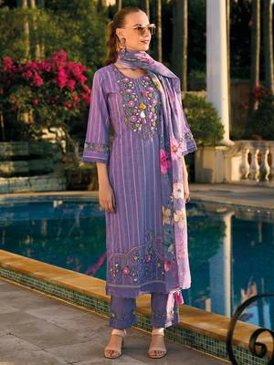 Floral Embroidered Regular Thread Work  Cotton Kurta With Trousers & Dupatta 2