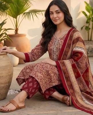 Women Ethnic Motifs Printed Regular Thread Work Kurta with Trousers & With Dupatta 2
