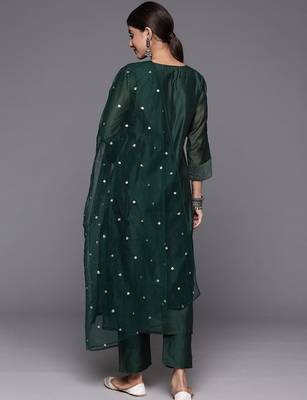 Floral Embroidered Regular Chanderi Silk Zari Republic Day Kurta with Trousers & Dupatta 7