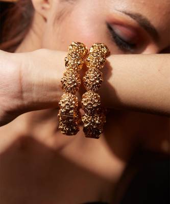 Gold plated textured bangles 1