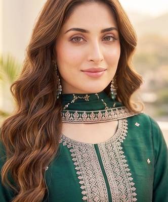 Women Ethnic Motifs Embroidered Regular Thread Work Kurta with Trousers & With Dupatta 5