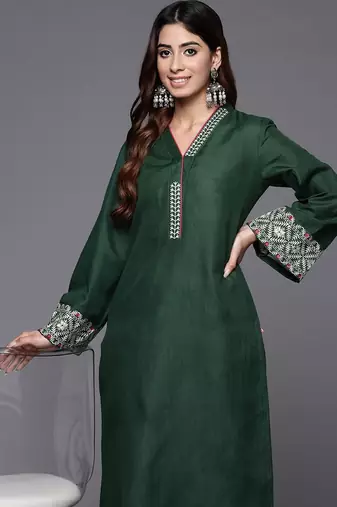 Embroidered Thread Work Republic Day Kurta with Trousers