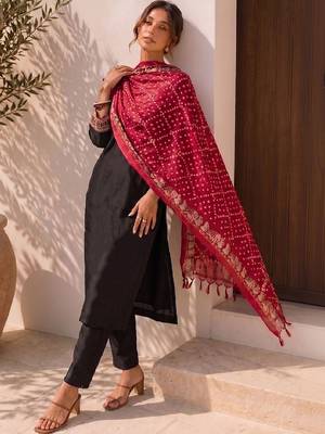 Women Ethnic Motifs Regular Thread Work Kurta with Trousers & With Dupatta 4