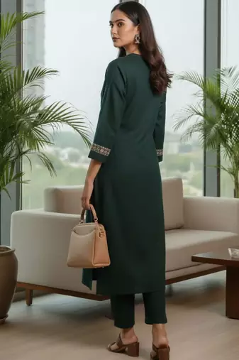 Women Ethnic Motifs Embroidered Regular Thread Work Kurta with Trousers