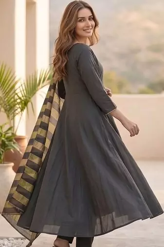 Women Regular Thread Work Kurta with Trousers & With Dupatta