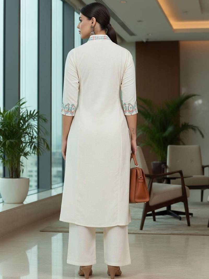 Women Floral Embroidered Regular Thread Work Kurta with Trousers