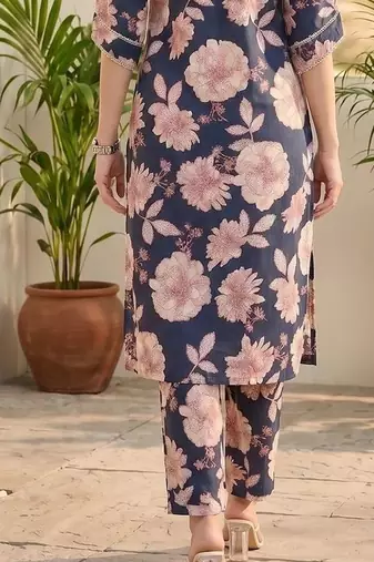 Women Floral Printed Regular Thread Work Pure Cotton Kurta with Trousers
