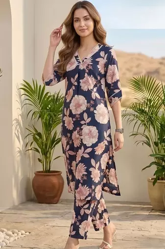 Women Floral Printed Regular Thread Work Pure Cotton Kurta with Trousers