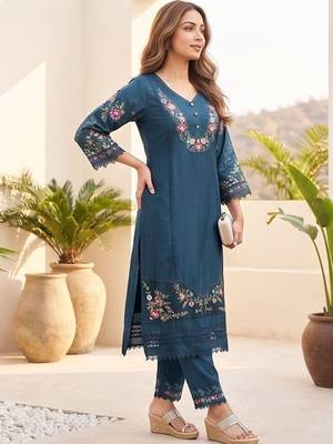Women Floral Embroidered Regular Thread Work  Cotton Kurta with Trousers & With Dupatta 1