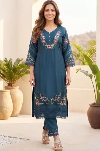 Women Floral Embroidered Regular Thread Work Pure Cotton Kurta with Trousers & With Dupatta