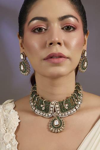 Silver plated green beaded collar choker set