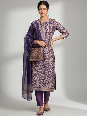 Women Floral Printed Regular Thread Work Chanderi Silk Kurta with Trousers & With Dupatta 6