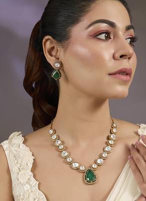 Gold plated green stone pendant necklace set 1
