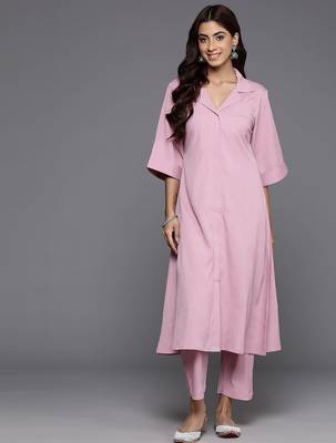 Women Solid Regular Textured Silk Crepe Shirt collar Kurta with Trousers 1