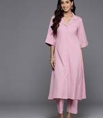 Women Solid Regular Textured Silk Crepe Shirt collar Kurta with Trousers