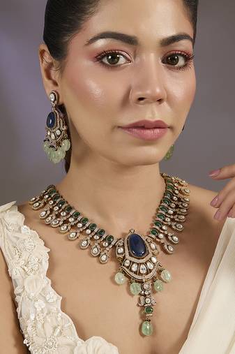 Gold plated sapphire blue oval necklace set