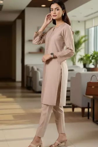 Women Ethnic Motifs Embroidered Regular Thread Work Kurta with Trousers