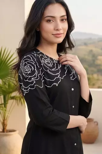 Women Floral Printed Regular Pure Cotton Kurta with Trousers