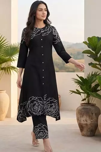 Women Floral Printed Regular Pure Cotton Kurta with Trousers