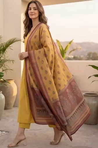 Women Ethnic Motifs Regular Kurta with Trousers & With Dupatta