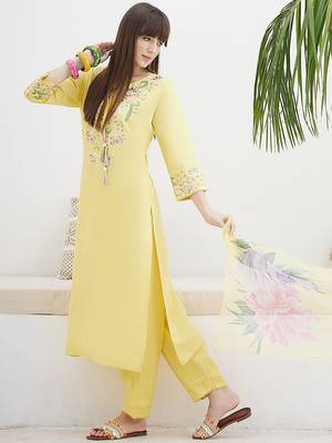 Floral Embroidered Straight Thread Work Kurta With Trousers & Dupatta 4