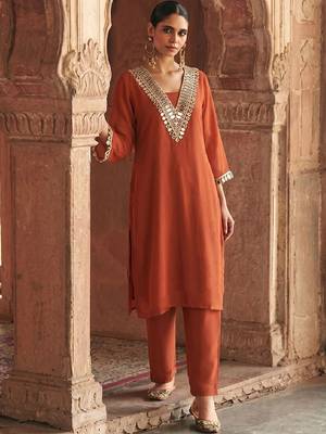 Women Regular Mirror Work Kurta with Trousers 1