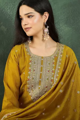 Women Ethnic Motifs Embroidered Regular Thread Work Kurta with Salwar & With Dupatta