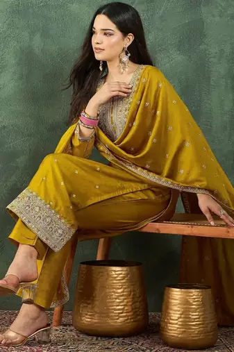 Women Ethnic Motifs Embroidered Regular Thread Work Kurta with Salwar & With Dupatta