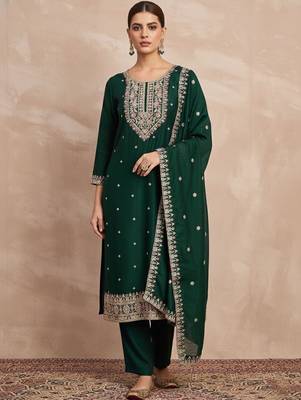 Women Ethnic Motifs Embroidered Regular Thread Work Kurta with Trousers & With Dupatta 3