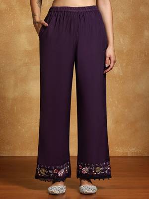 Women Floral Embroidered Regular Thread Work Pure Cotton Kurta with Trousers & With Dupatta 6