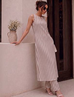 Women Striped Regular Kurta with Palazzos 2