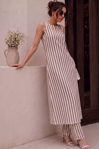 Women Striped Regular Kurta with Palazzos