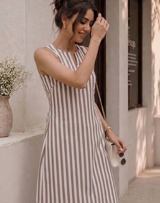 Women Striped Regular Kurta with Palazzos 6
