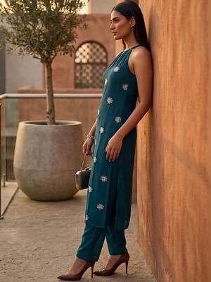 Women Embroidered Regular Kurta with Palazzos 2