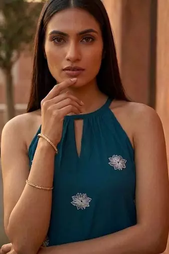 Women Embroidered Regular Kurta with Palazzos