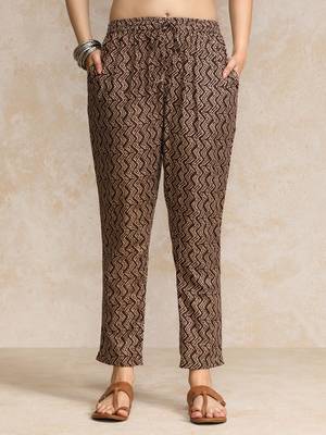 Women Ethnic Motifs Printed Regular Thread Work  Cotton Kurta with Trousers & With Dupatta 7