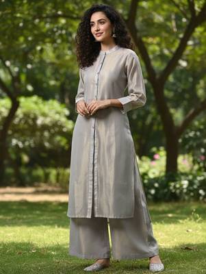 Women Solid Straight Kurta with Palazzo 2