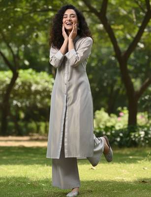 Women Solid Straight Kurta with Palazzo 5
