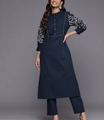 Women Floral Embroidered Regular Thread Work Kurta with Trousers